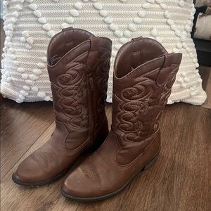Girls size 5 Cowboy boots🤠  NWOT